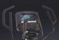 Maszyna eliptyczna MATRIX Fitness z zawieszeniem E50 z konsolą XIR - 4