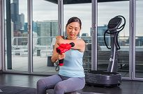 Masażer POWER PLATE PULSE MATTE RED - 5